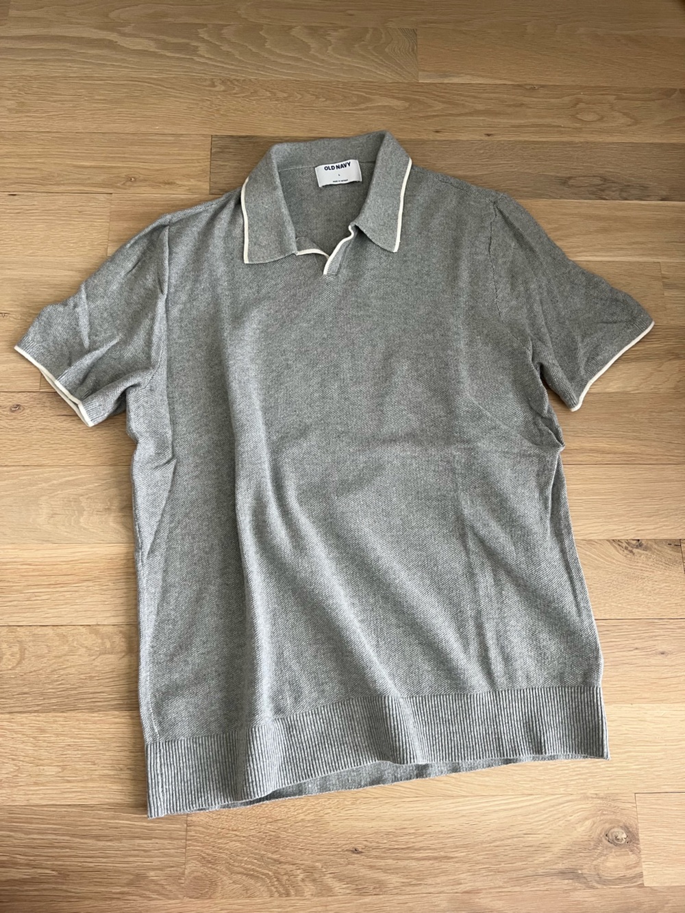 Gray Short-Sleeve Knit Polo with White Trim